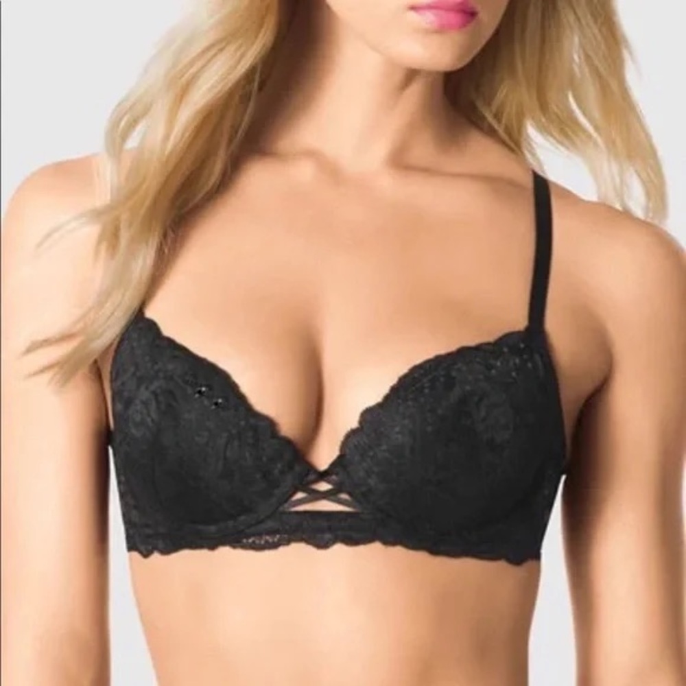 La SENZA Black Lace Bra with Underwire Support